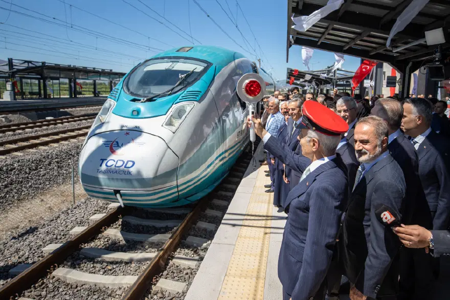 Tarih belli oldu. Ankara-İstanbul arası 4 saatin altına iniyor 2