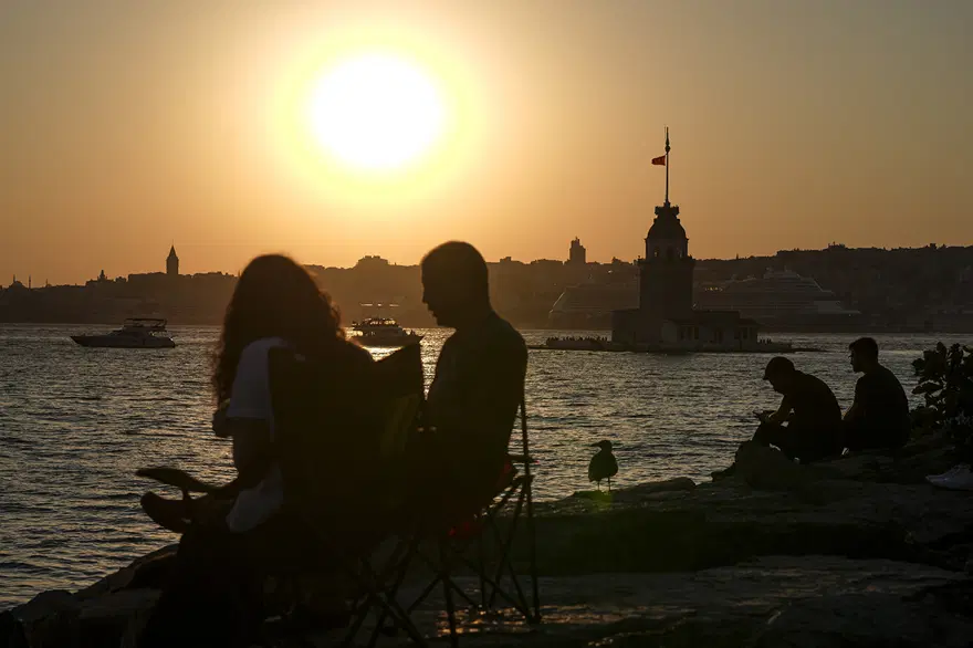 İSTANBUL'DA AKŞAMÜSTÜ VE GECE SAATLERİNE DİKKAT 3