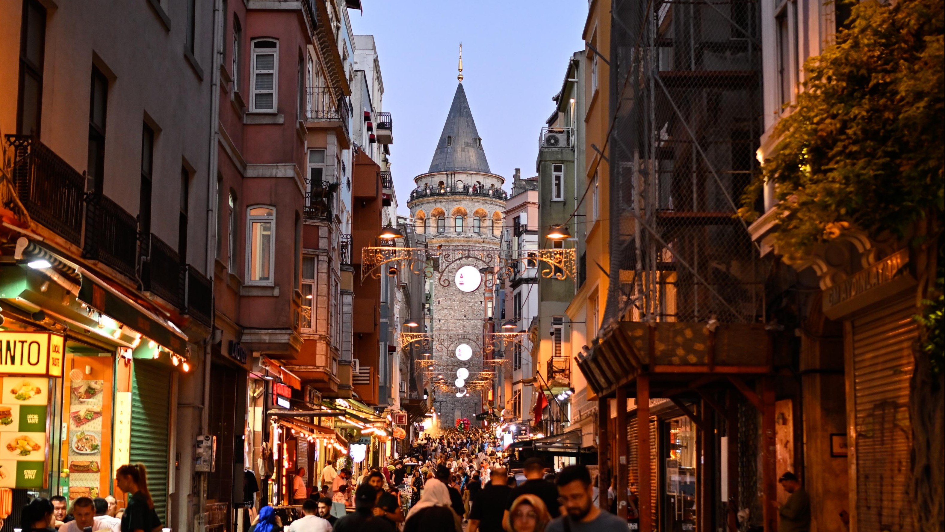 Meteorolojiden İstanbul'a gece uyarısı
