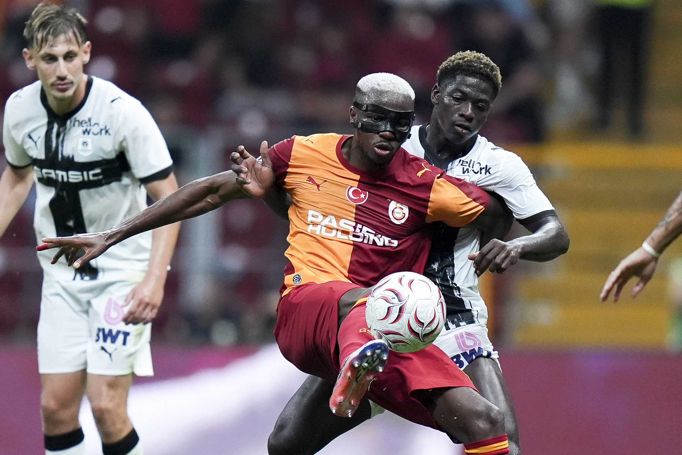 Galatasaray-Villarreal maçı ne zaman, saat kaçta, hangi kanalda? GS Villarreal maçı şifresiz mi?