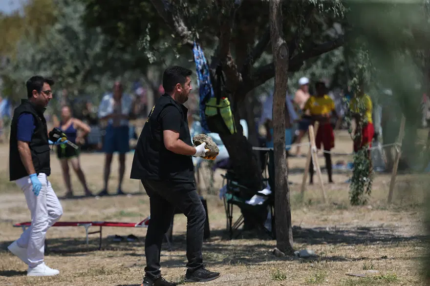 Çanakkale'de plajda mühimmat alarmı 2