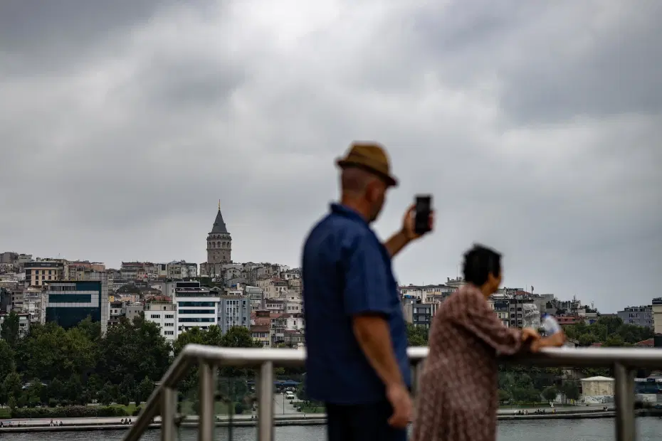 Balkanlardan geliyor, gökyüzünü kara bulutlar kaplayacak. İstanbul'da bu günlere dikkat