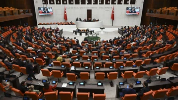 Üç milletvekili daha AK Parti'ye katıldı. İşte Meclis'teki yeni sandalye dağılımı