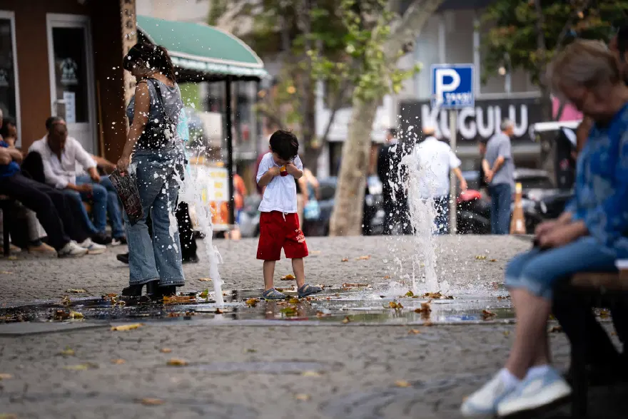 ÇOCUK NÜFUSU AZALDI, YAŞLILARIN PAYI ARTIŞTA 2 ÇOCUK NÜFUSU AZALDI, YAŞLILARIN PAYI ARTIŞTA 2