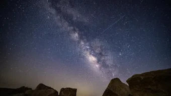 Bu gece gökyüzünde şölen var