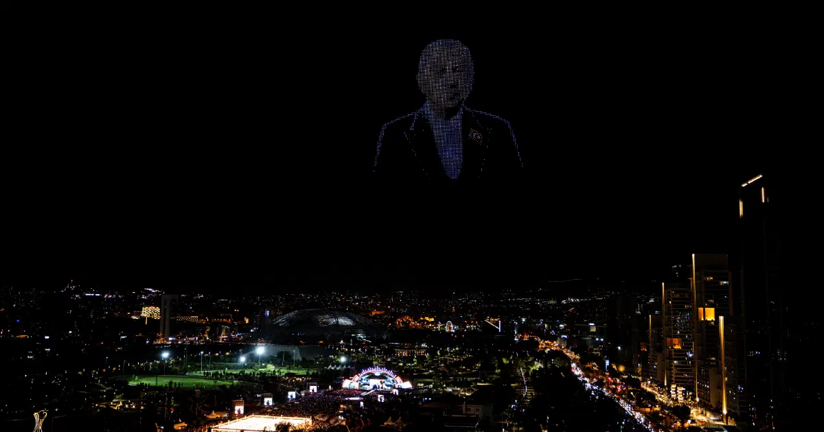 AK Parti’nin 25. yılı. Ankara semalarında dron gösterisi