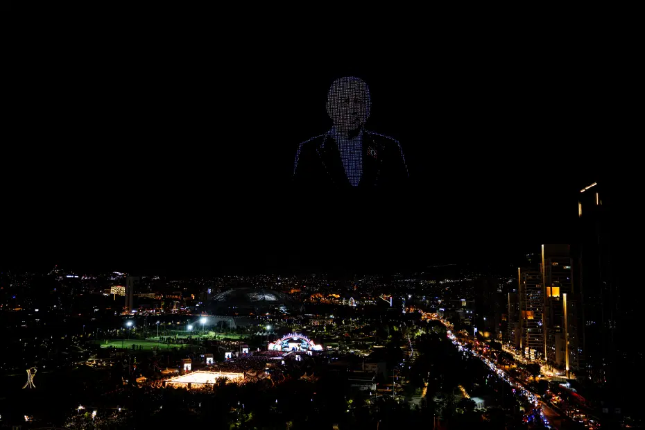 AK Parti’nin 25. yılı. Ankara semalarında dron gösterisi