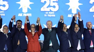 AK Parti’ye 7 belediye başkanı katıldı
