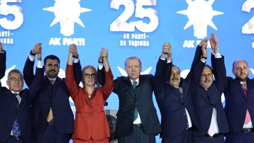AK Parti’ye 7 belediye başkanı katıldı