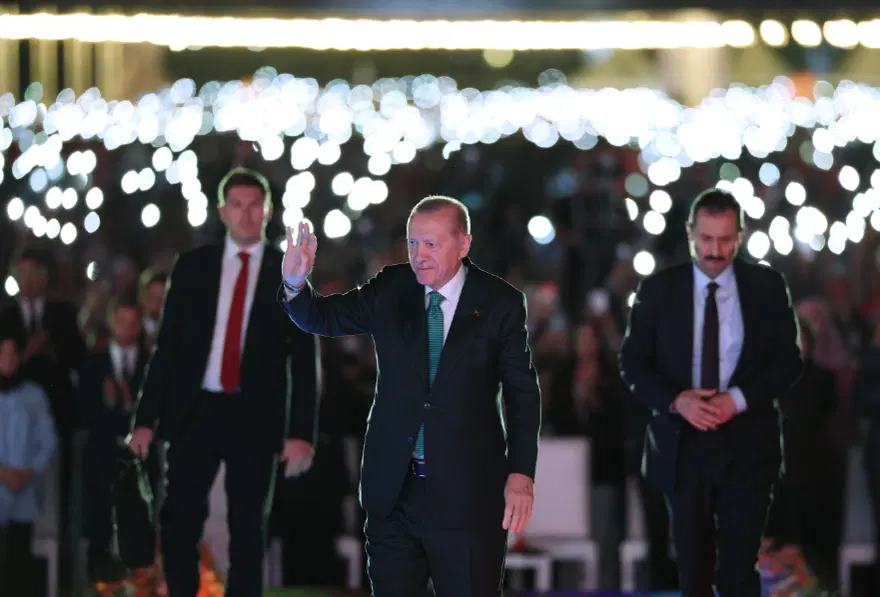 7 BLEDİYE BAŞKANI VE 3 MİLLETVEKİLİ AK PARTİ'YE KATILDI 7 7 BLEDİYE BAŞKANI VE 3 MİLLETVEKİLİ AK PARTİ'YE KATILDI 7