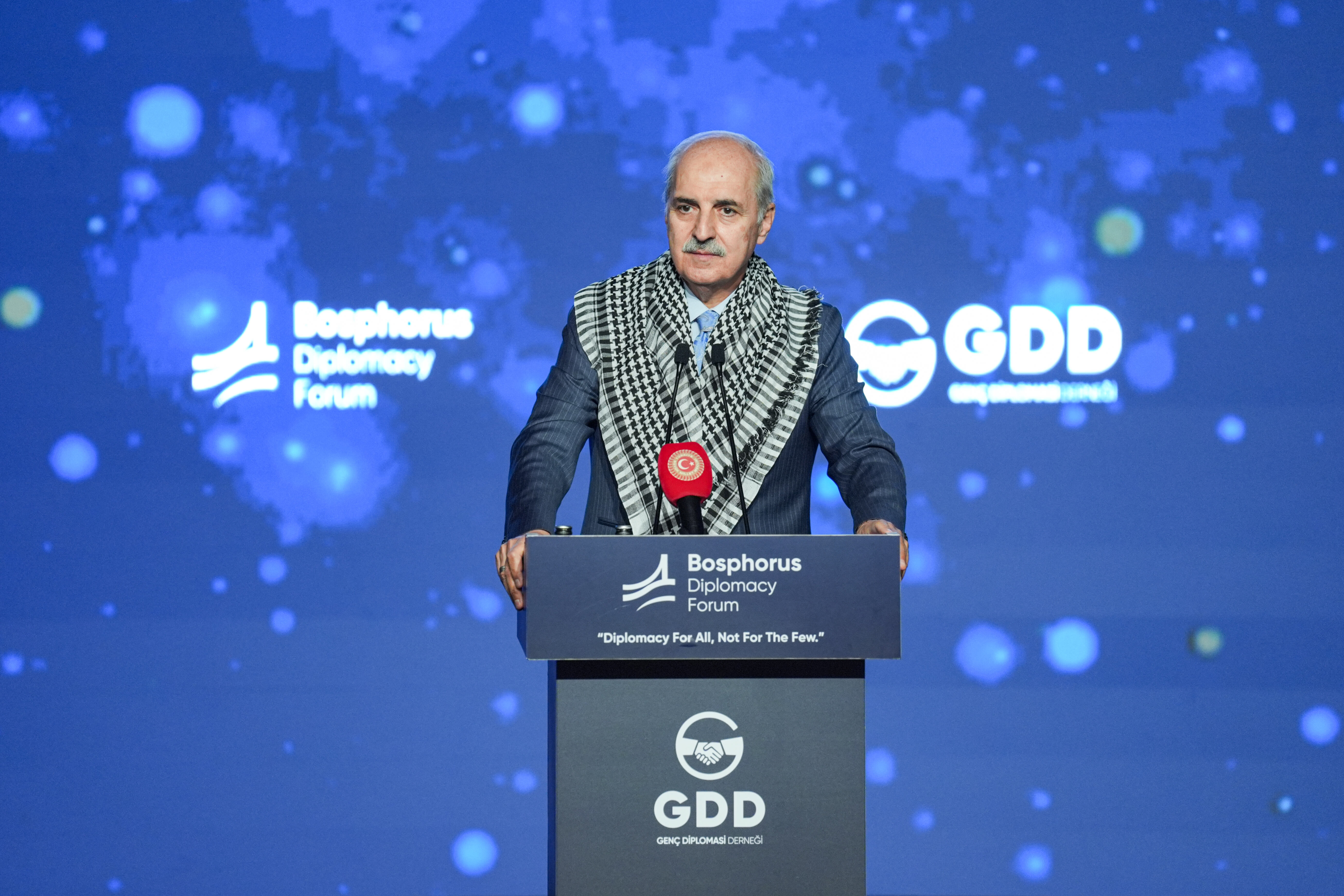 Kurtulmuş’tan süreç mesajı: Bir asırlık ayrılığı geride bırakıyoruz