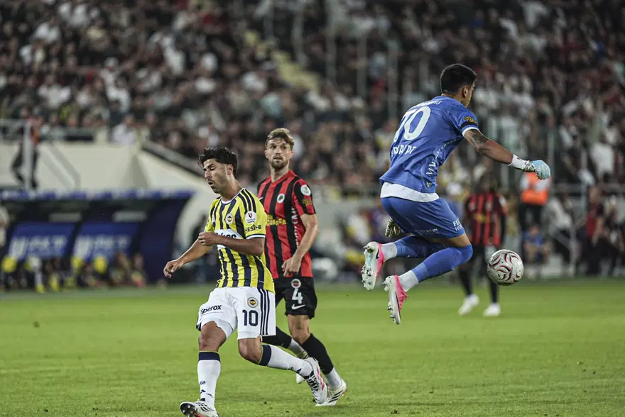 Eski takımına duvar ördü, Fenerbahçe
