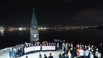 17 Ağustos depreminin 27. yılında, hayatını kaybedenler törenlerle anıldı