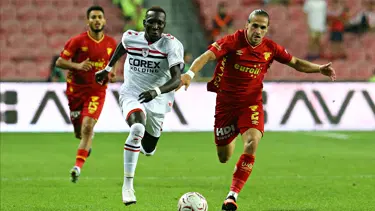 Süper Lig'de müthiş maç. 6 gollü düelloda Samsunspor ile Göztepe yenişemedi