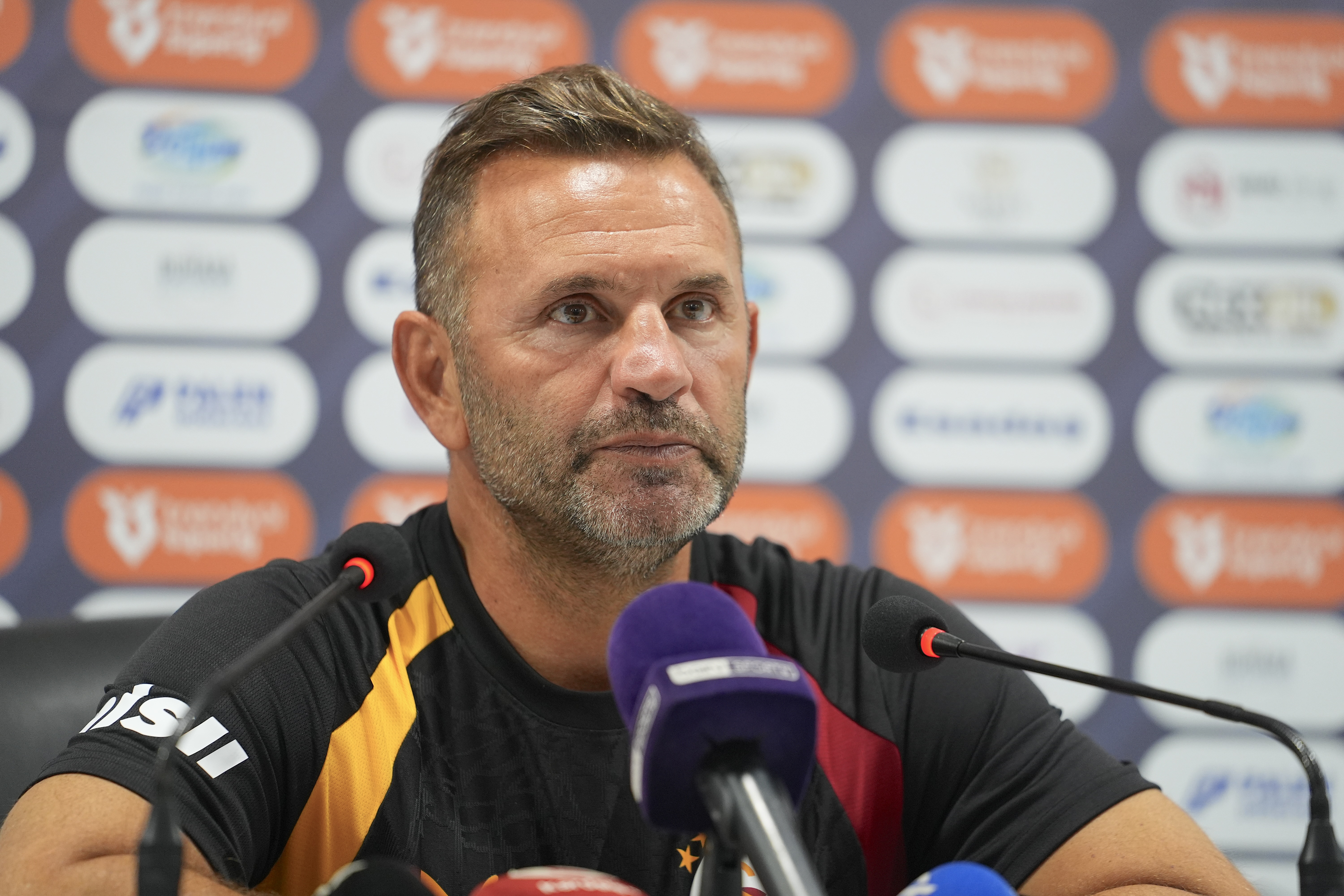 Okan Buruk: En az iki ya da üç transfer yapma düşüncemiz var