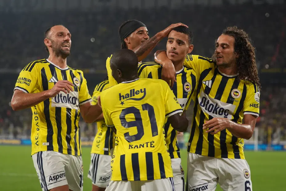 Süper Lig heyecanı. Gaziantep FK-Fenerbahçe maçı
