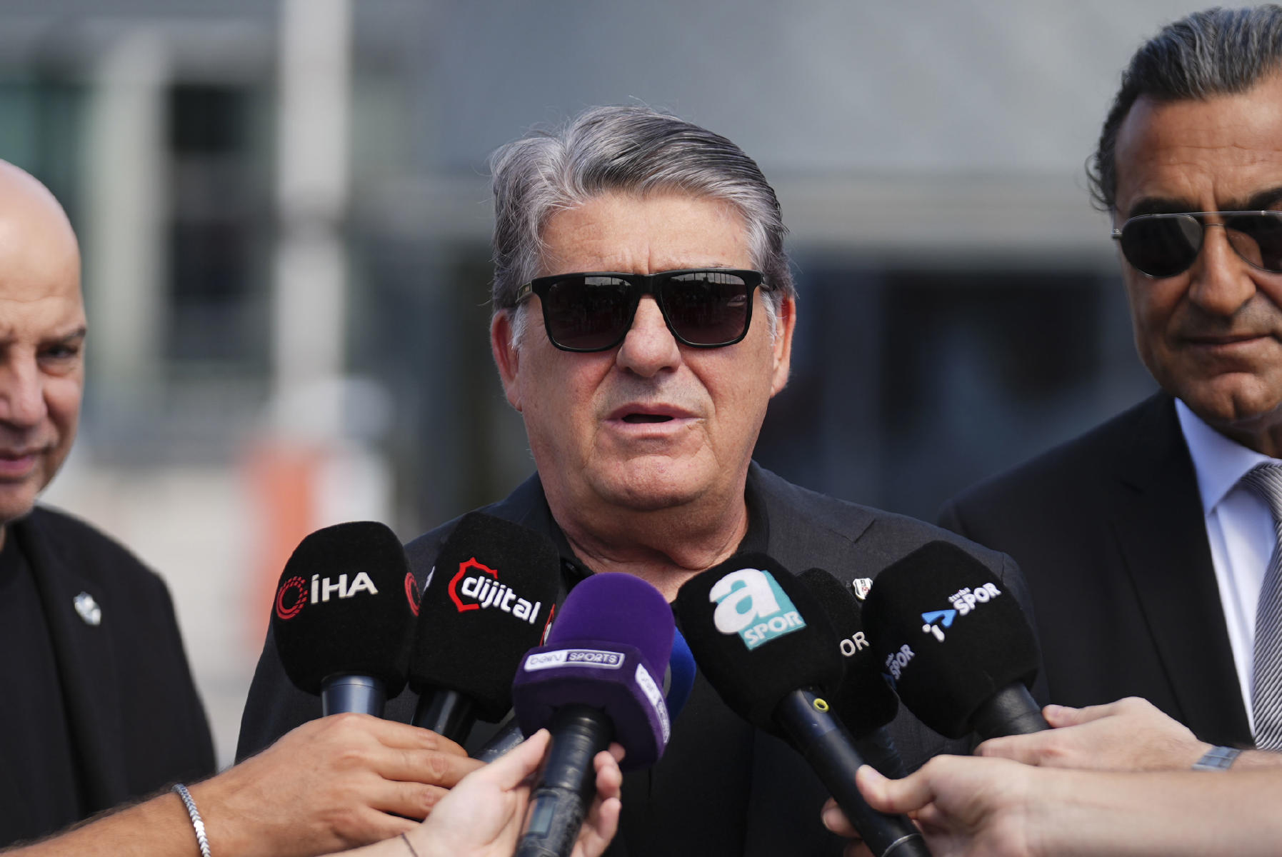 Beşiktaş'tan olay açıklama. "Trossard'ın psikolojisi bozuldu | Yabancı VAR istiyoruz"