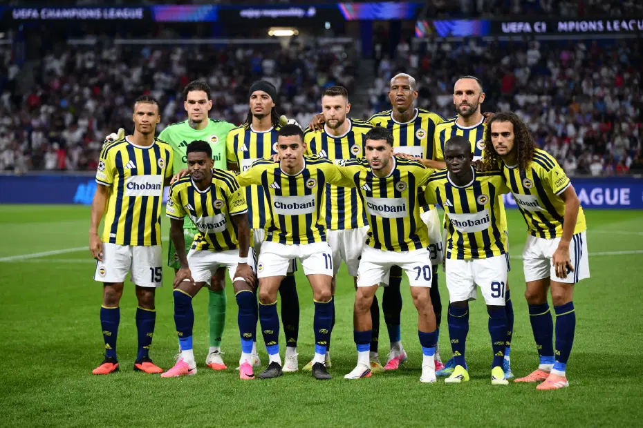 18 yıl sonra gelen mutluluk spor manşetlerinde