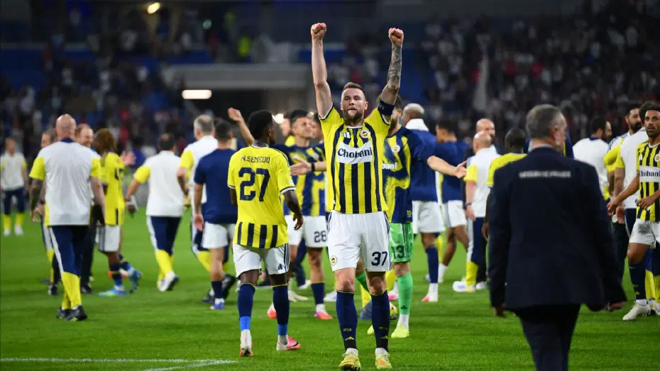 Fenerbahçe kazandı, yıllar sonra Türk futbolu için bir ilk yaşandı