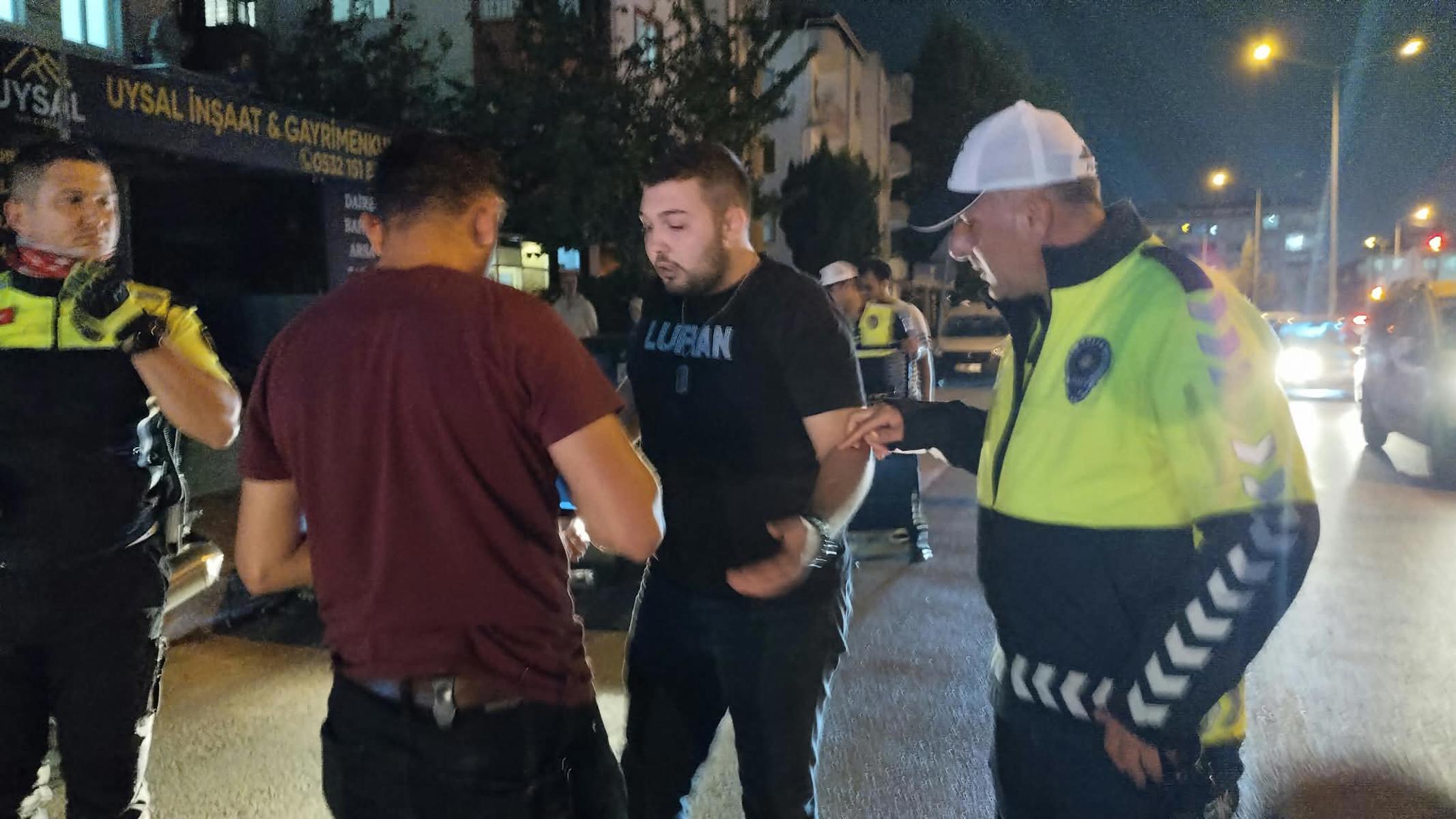 Arabasını bırakıp polisten kaçan sürücüye 240 bin lira ceza