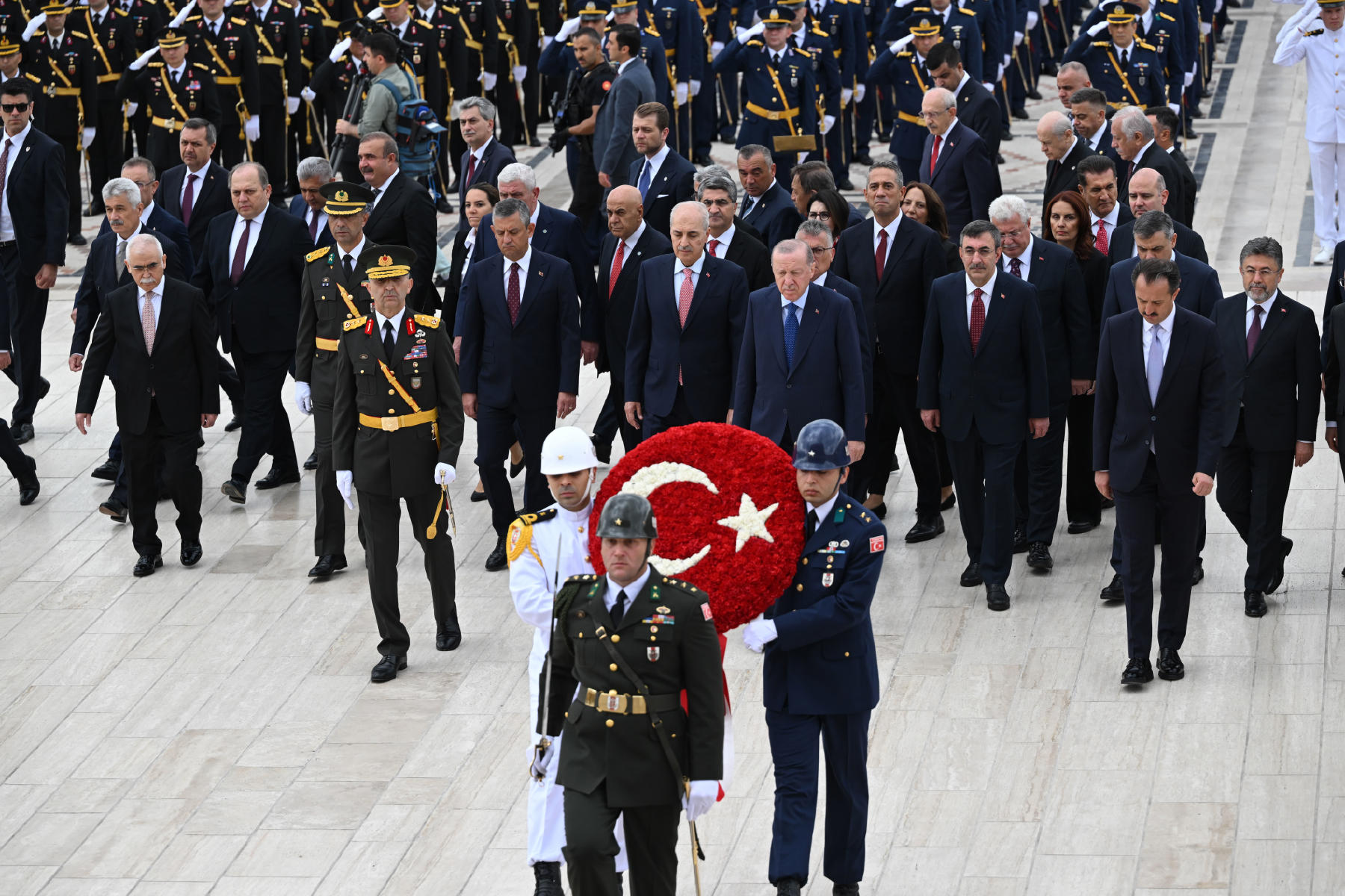 Cumhurbaşkanı Erdoğan: 104 yıl önce olduğu gibi menfur planlara müsaade etmiyoruz