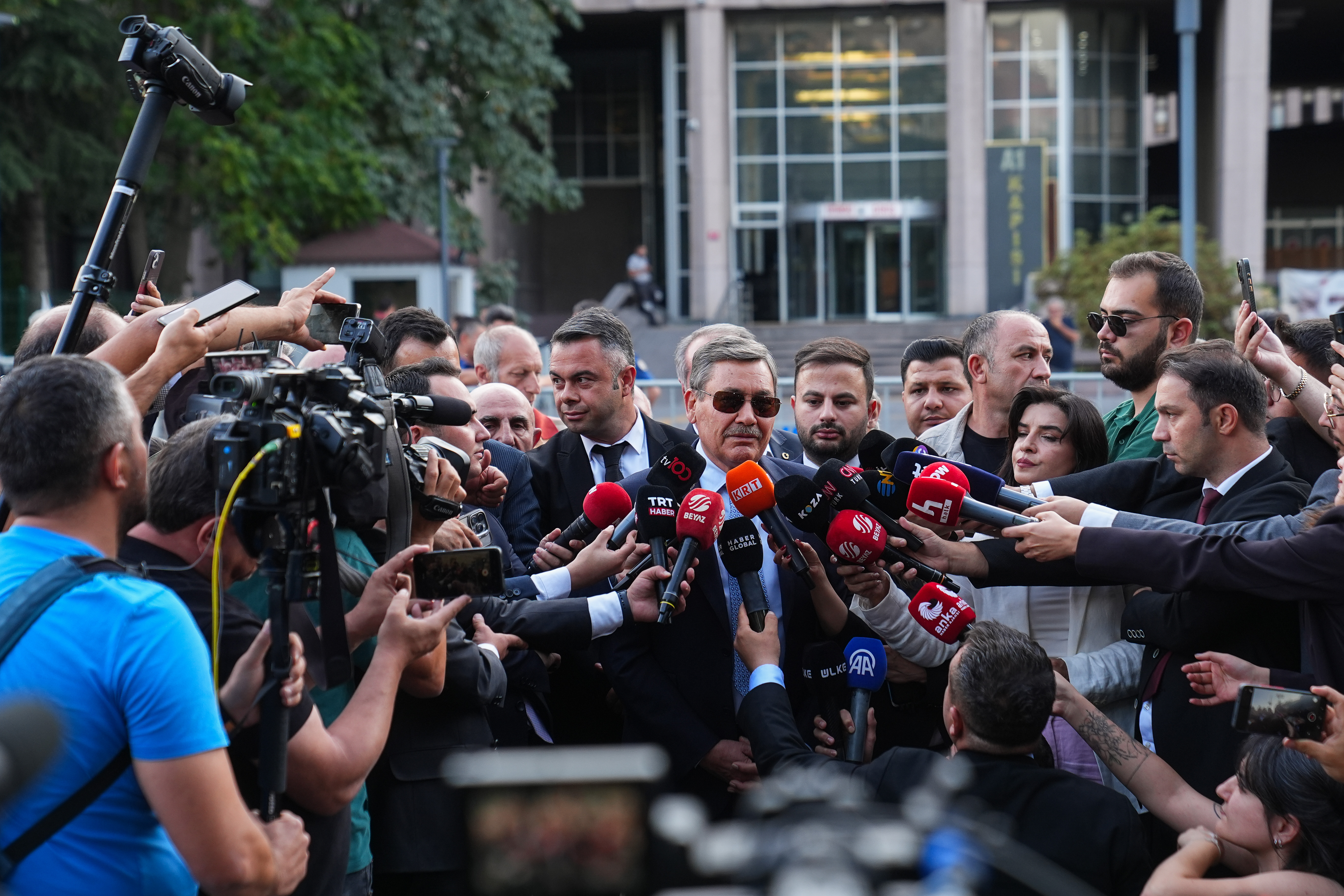 Gökçek'in oğlu ve gelini "şüpheli" sıfatıyla ifade verecek