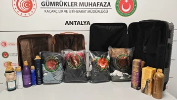 İki yolcunun valizinden 18 kilo 921 gram uyuşturucu çıktı