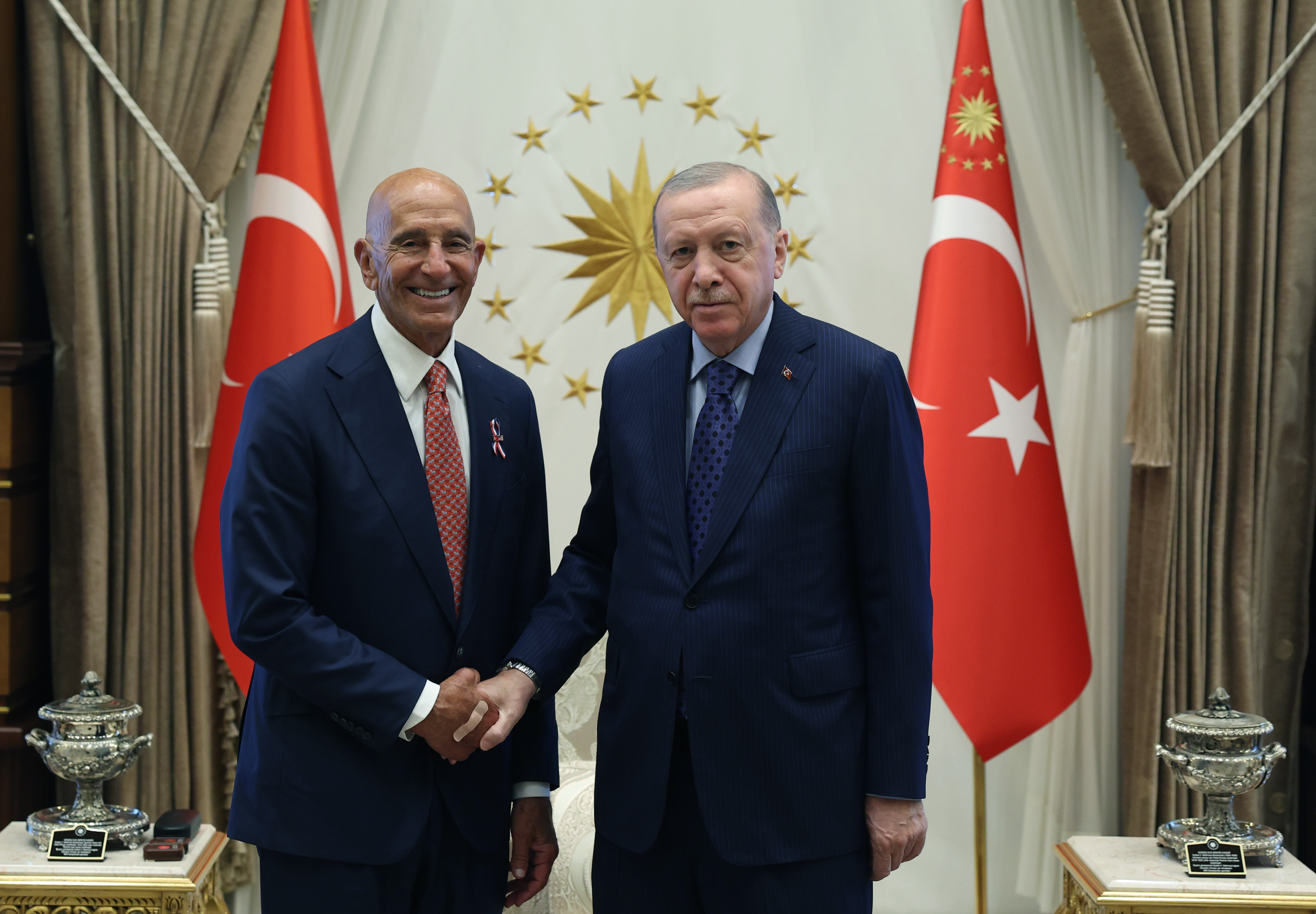 Cumhurbaşkanı Erdoğan, ABD'nin Ankara Büyükelçisi Barrack ile Temsilciler Meclisi Üyesi Issa'yı kabu