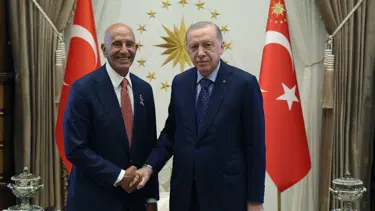 Cumhurbaşkanı Erdoğan, ABD'nin Ankara Büyükelçisi Barrack ile Temsilciler Meclisi Üyesi Issa'yı kabu