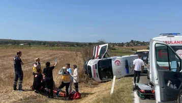 Kırklareli'nde ambulansın karıştığı trafik kazası: Beş yaralı