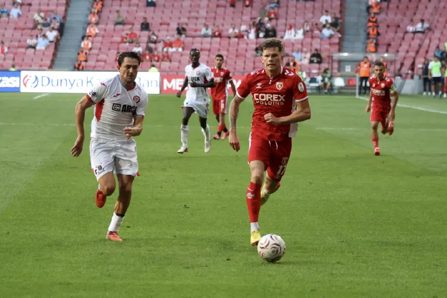 Cengiz Ünder şov yaptı, Çorum FK 6 gollü maçta Samsun'da farka koştu 3 Cengiz Ünder şov yaptı, Çorum FK 6 gollü maçta Samsun'da farka koştu 3