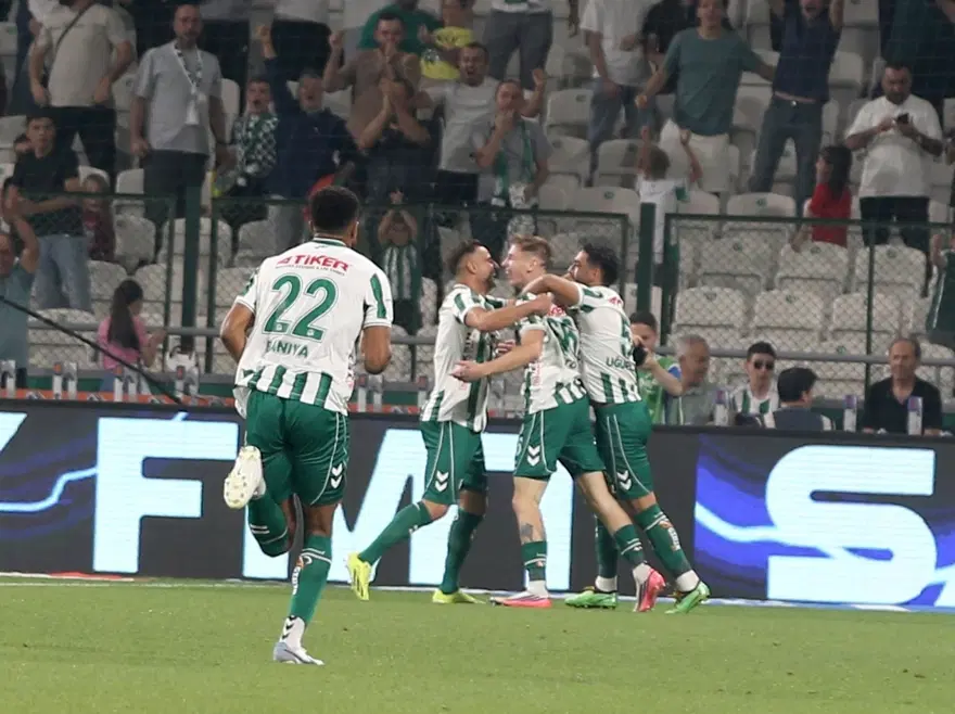 MAÇ GOLLE BAŞLADI