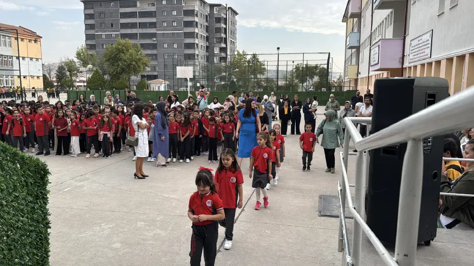 Önlemler arttırıldı: 31 bin güvenlik görevlisi okullarda göreve başlıyor