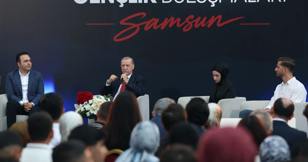 Cumhurbaşkanı Erdoğan: Gençleri siyasetin merkezine aldık