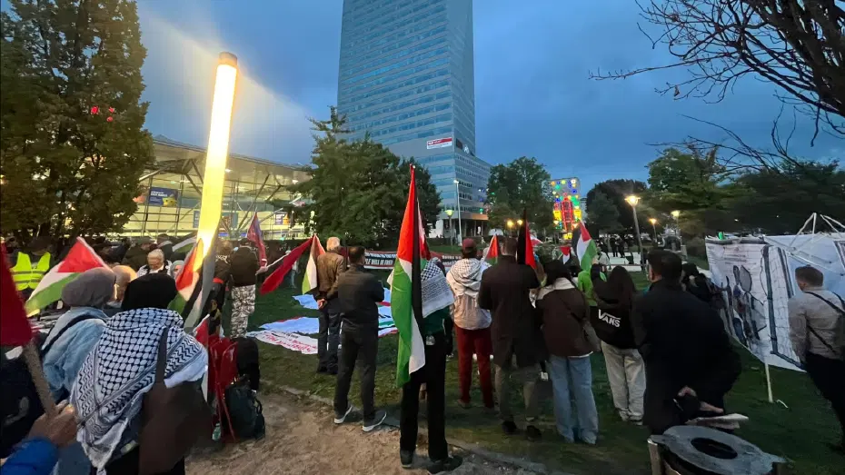 Uluslar Ligi'ndeki maç öncesi İsrail'e protesto. 