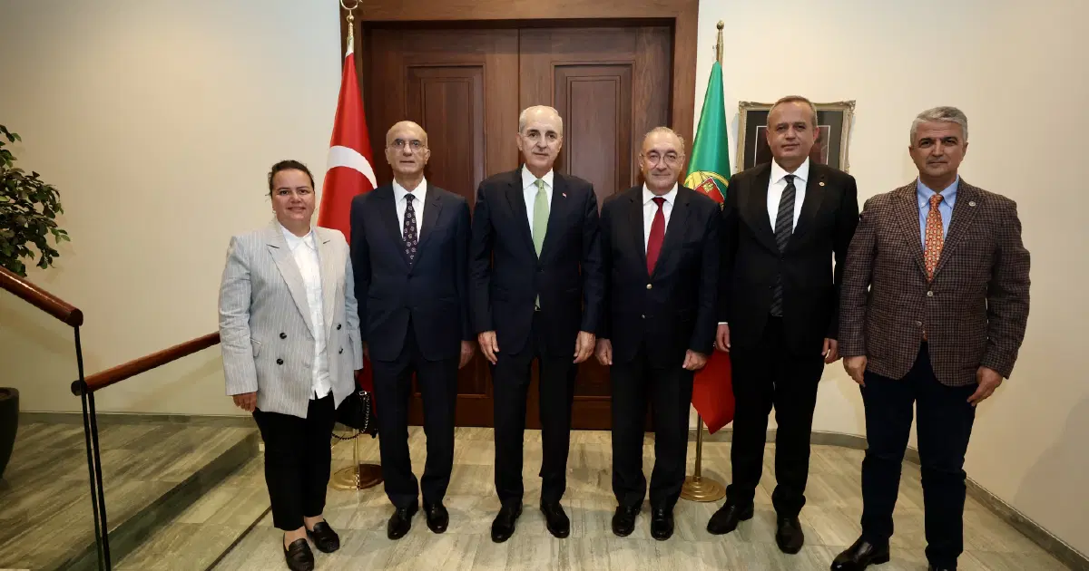 TBMM Başkanı Kurtulmuş, Türkiye'nin Lizbon Büyükelçiliğini ziyaret etti