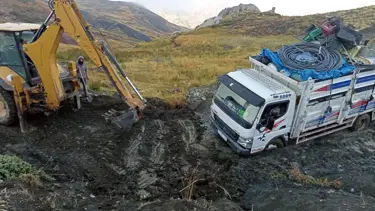 Ağrı'da yayla dönüşünde mahsur kalan 40 kişi kurtarıldı