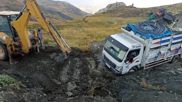 Ağrı'da yayla dönüşünde mahsur kalan 40 kişi kurtarıldı