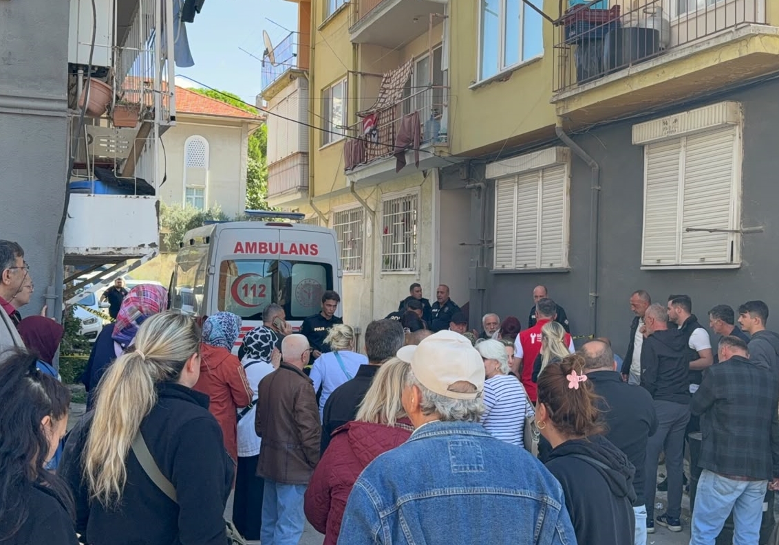 Bursa'da karı koca evlerinde ölü bulundu. Üst komşu gözaltında