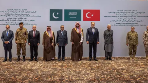 Fidan ve Güler, Mekke Ortak Savunma Anlaşması'nın Komite Toplantısı'na katıldı