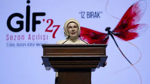 Emine Erdoğan: Sahici iz bırakmak irade gerektirir