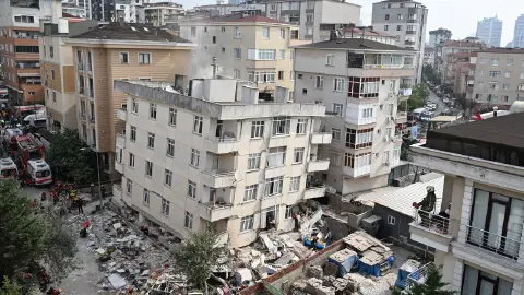 Maltepe'deki bina çökünce e-Devlet'e koştular. Ev sahibi ve kiracılar dikkat!