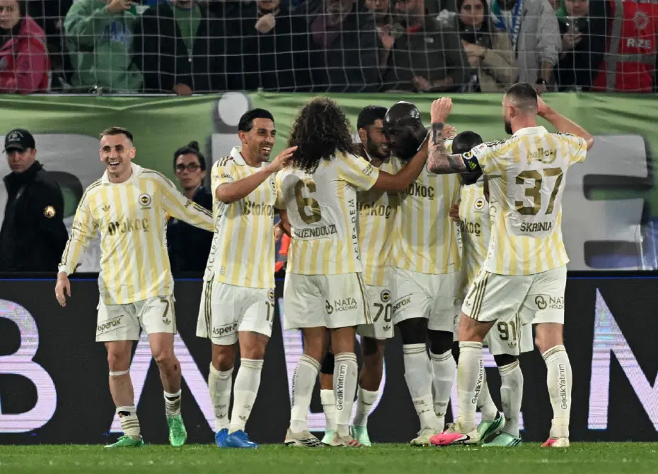 Fenerbahçe, Çaykur Rizespor karşısında farklı kazandı, kalesini yine gole kapattı