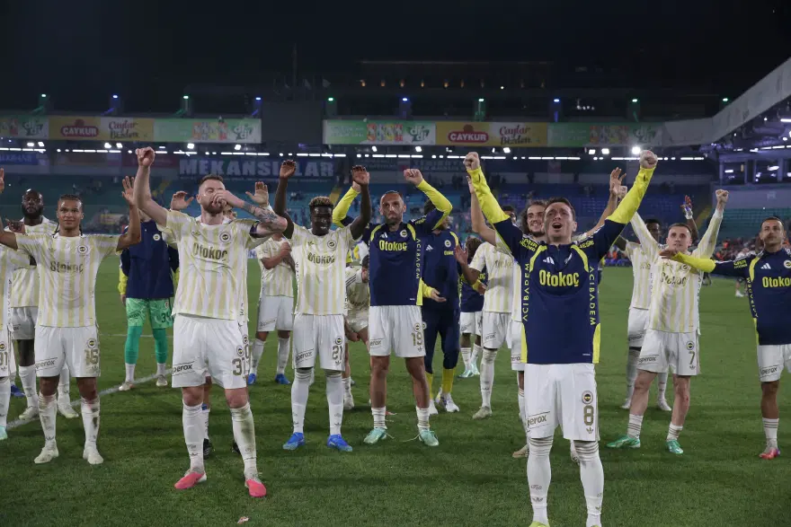 Fenerbahçeli yıldıza büyük övgü. "Bu adam kaç yaşında ya"