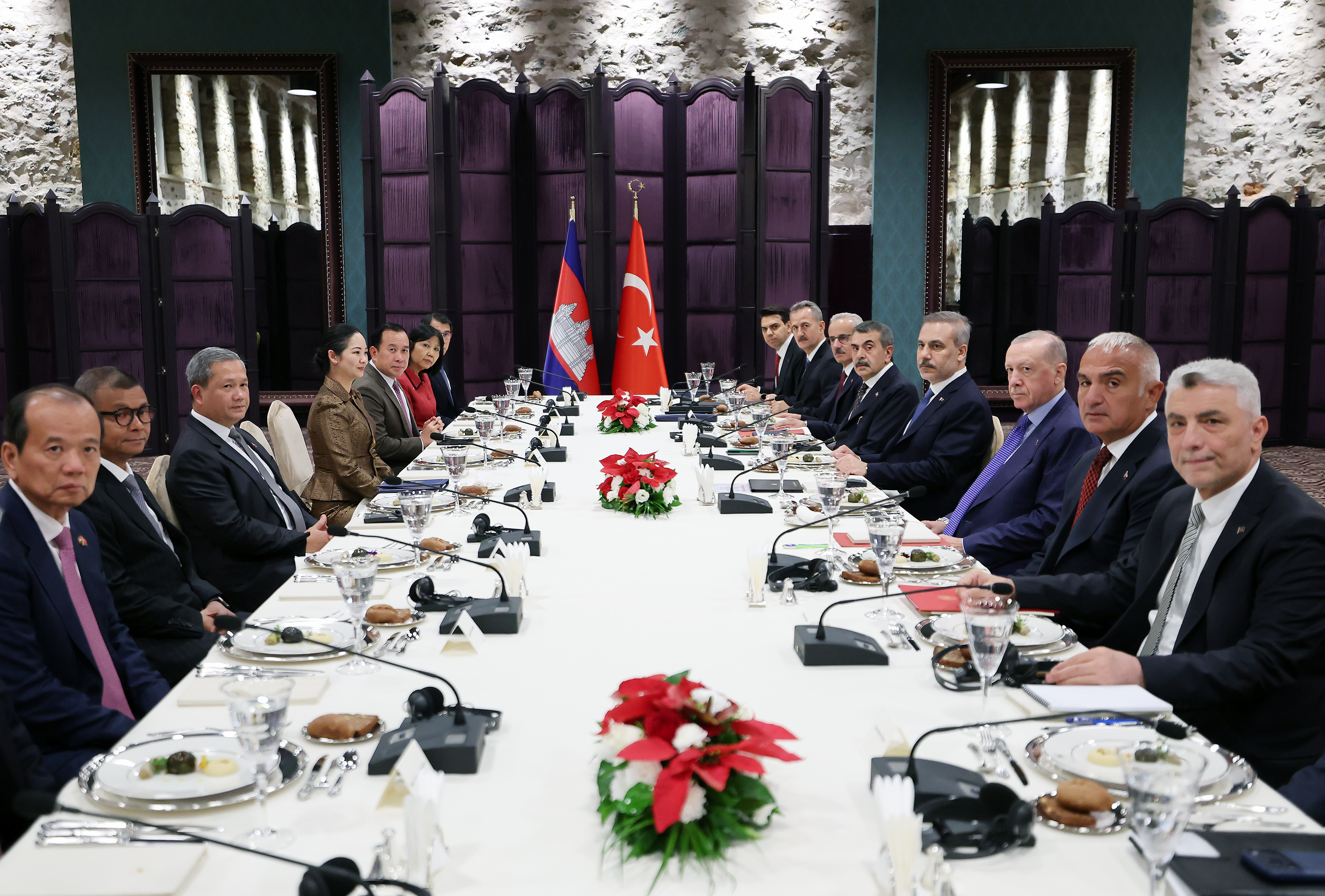 Başkan Erdoğan, Kamboçya Başbakanı Manet'i kabul etti