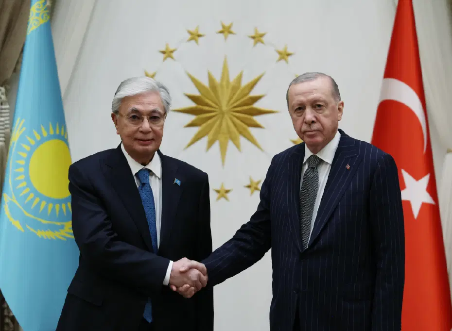 Cumhurbaşkanı Erdoğan ve Kazakistan Cumhurbaşkanı Tokayev bir araya geldi