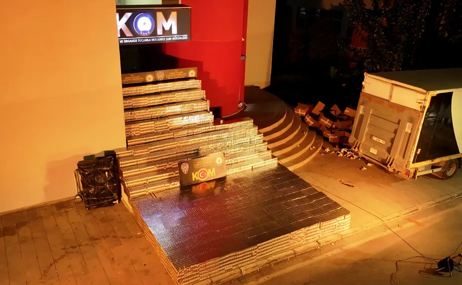 Dev sigara vurgunu: Bir markanın adını taklit edip, piyasanın yüzde 2'sini ele geçirdiler