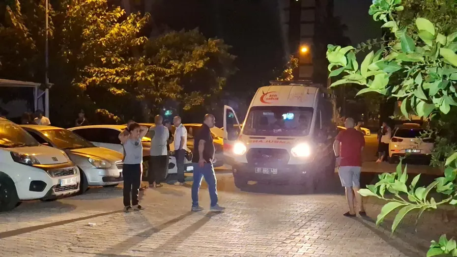 Boşanmak isteyen eşini uykusunda katletti