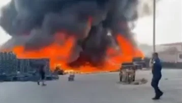 Adana'da sebze halinde çıkan yangın söndürüldü