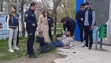 Enişteye adliyede kurşun yağmuru. Boşanmak istedi, kayınbiraderi saldırdı